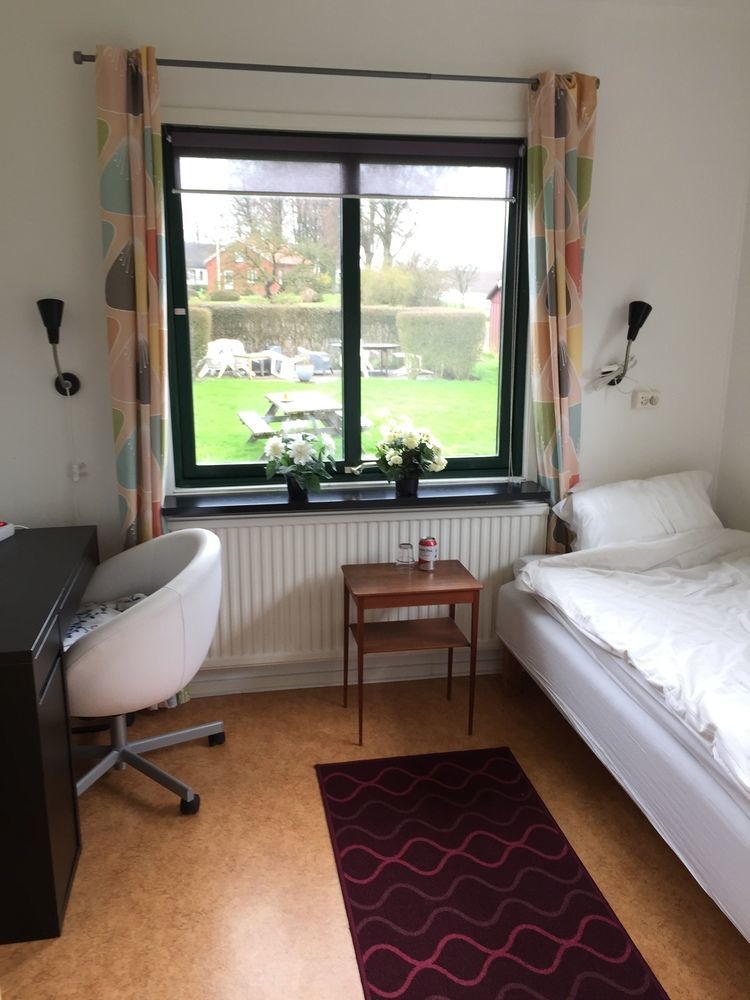 Bruksparkens Hostel Vellinge Exterior photo
